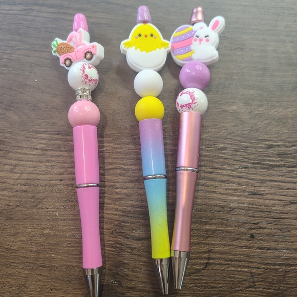 🩰 Easter-Themed Beaded Pens - Picture 2 of 12